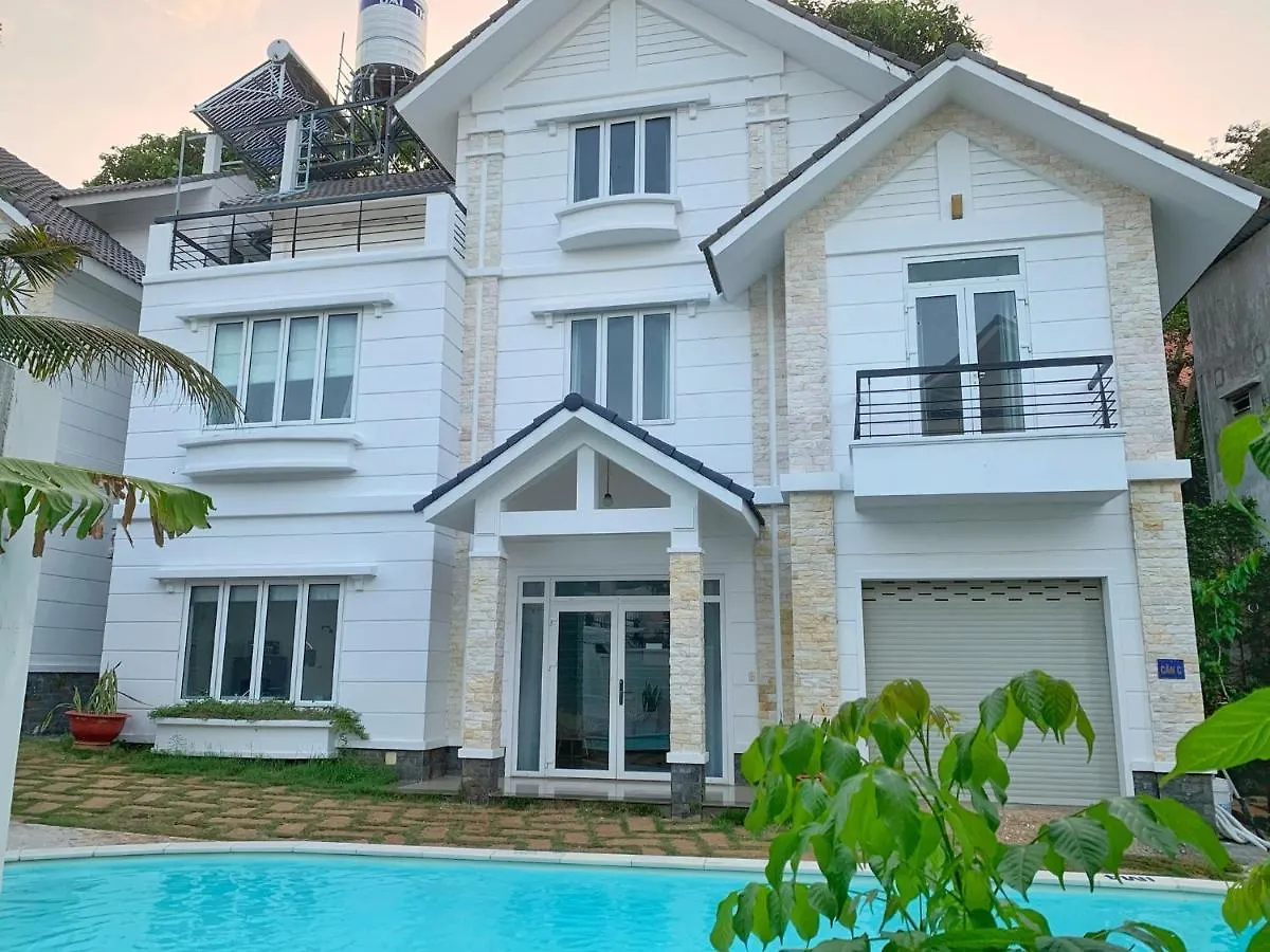 The Beachhouse Villa- 4 Bedrooms Villa- 5' To Bai Sau Beach Vung Tau Vietnam