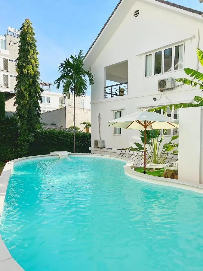 The Beachhouse Villa- 4 Bedrooms Villa- 5' To Bai Sau Beach Vung Tau Villa